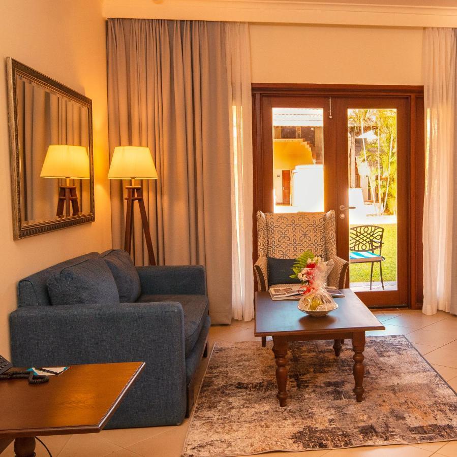 White Sands Hotel Дар-эс-Саламе Экстерьер фото