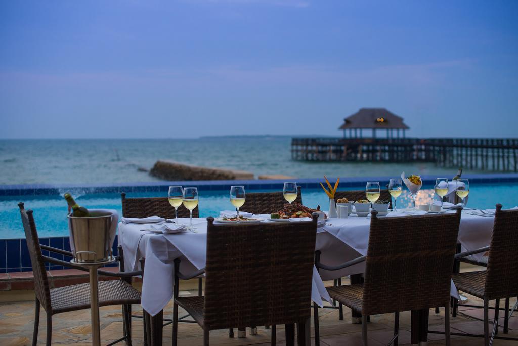 White Sands Hotel Дар-эс-Саламе Экстерьер фото